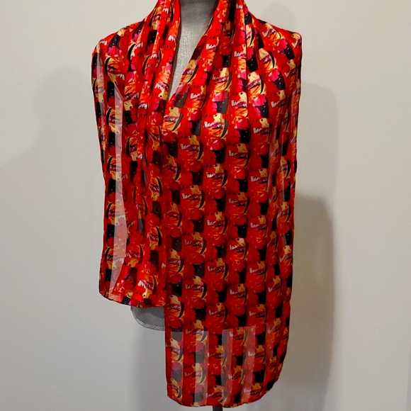 Scarf - Picture 1 of 9